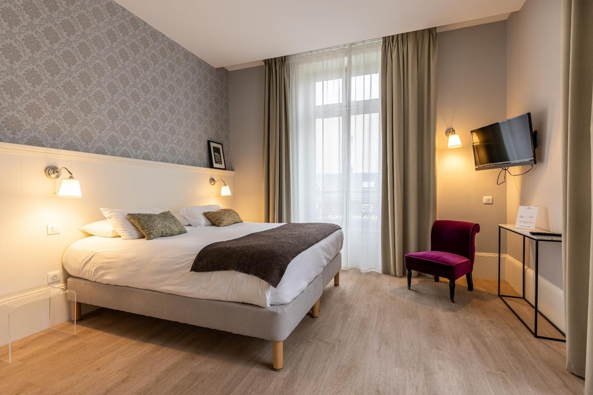 La Maison Blanche - Apparthotels De Charme Chic & Cosy A 350M Du Coeur De Ville De Limoges - Acces Autonome Phòng bức ảnh