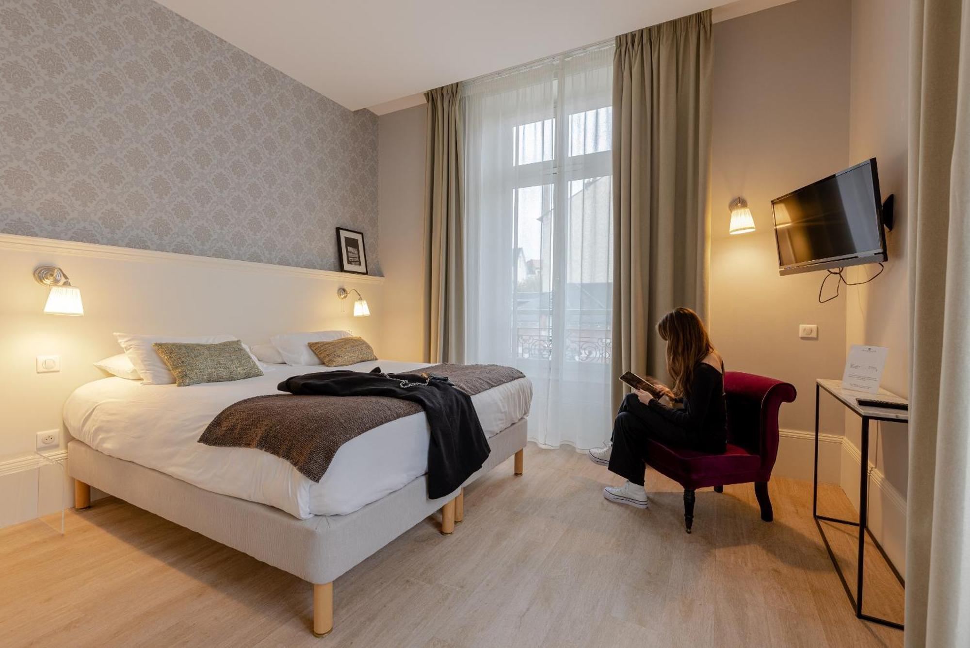 La Maison Blanche - Apparthotels De Charme Chic & Cosy A 350M Du Coeur De Ville De Limoges - Acces Autonome Phòng bức ảnh
