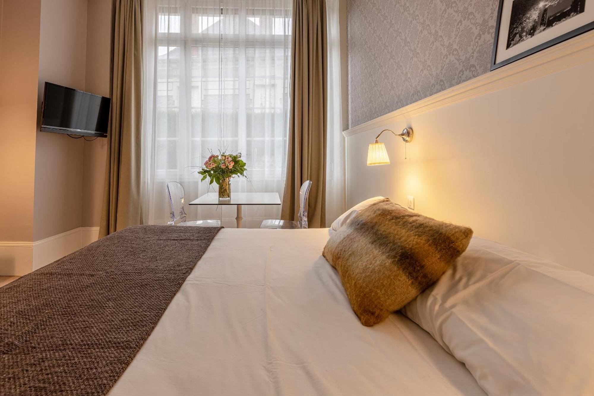 La Maison Blanche - Apparthotels De Charme Chic & Cosy A 350M Du Coeur De Ville De Limoges - Acces Autonome Ngoại thất bức ảnh